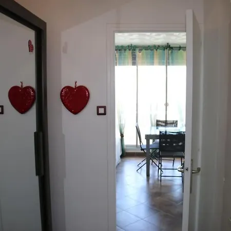 34, Heliopolis E Au Village Naturiste *